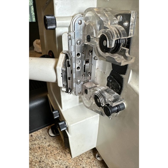 Amazing 1950s Dejur Metropolitan 707 8mm Projector Works Great! Metal Case. - Picture 8 of 12